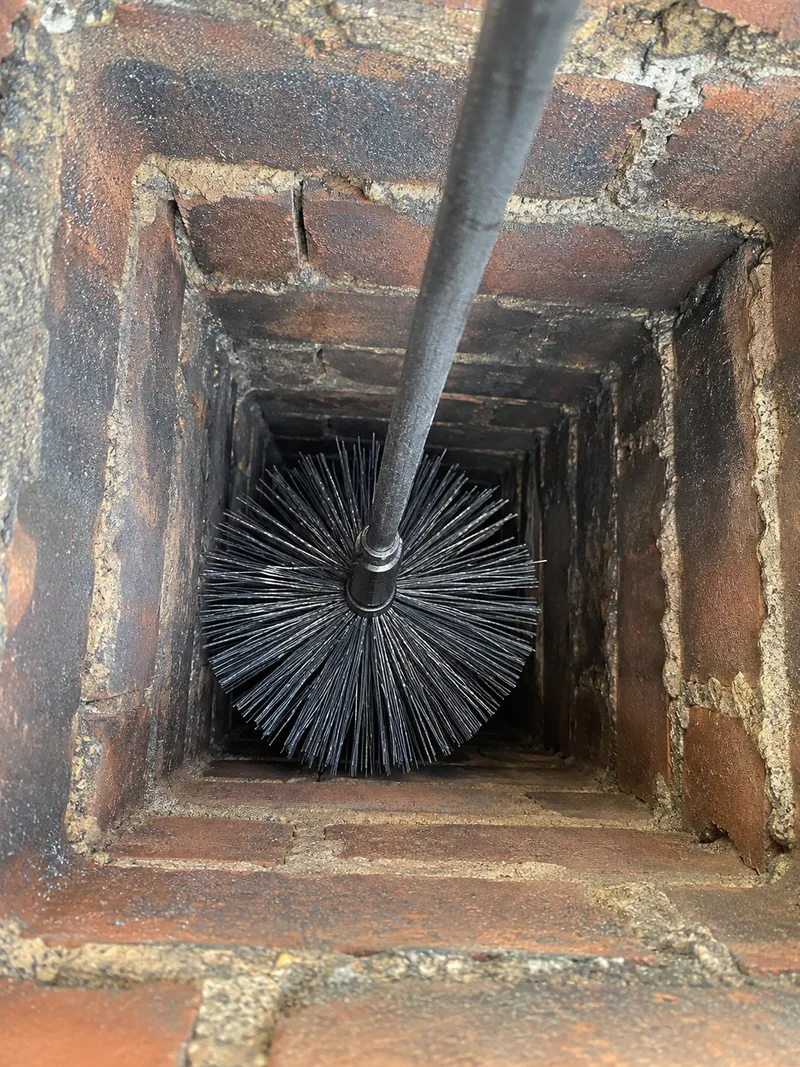 Chimney sweep and cleaning